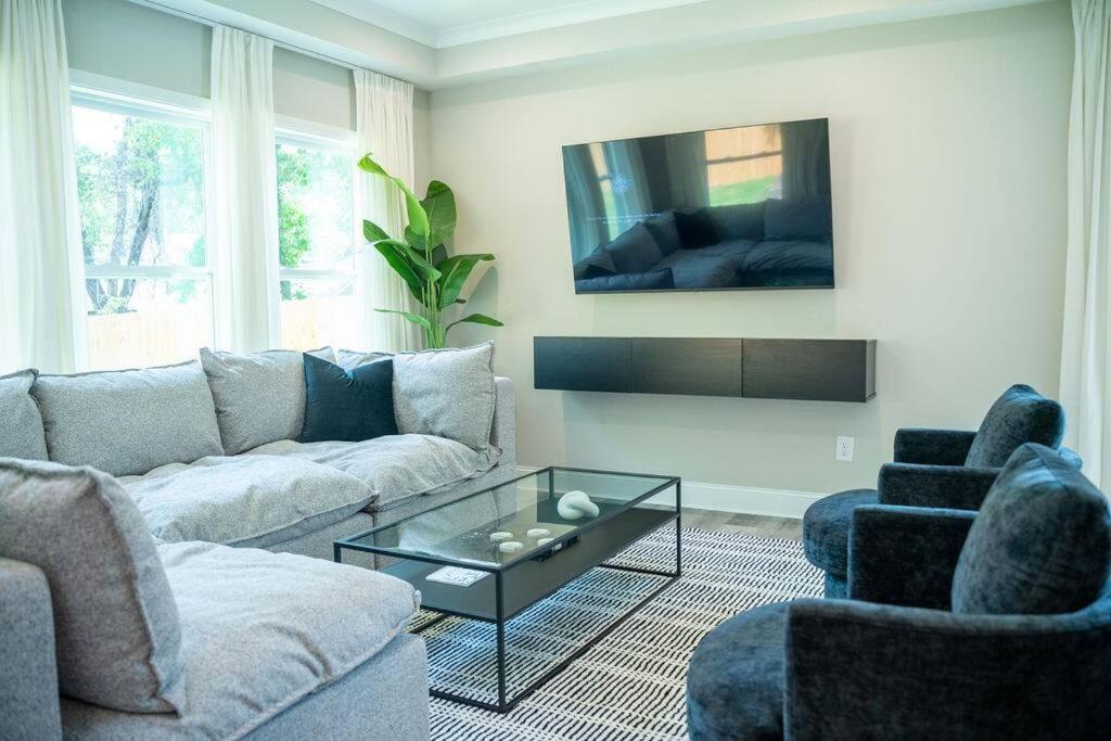 Brand New: Urban Oasis 5 Min From Mercedes Benz アトランタ エクステリア 写真