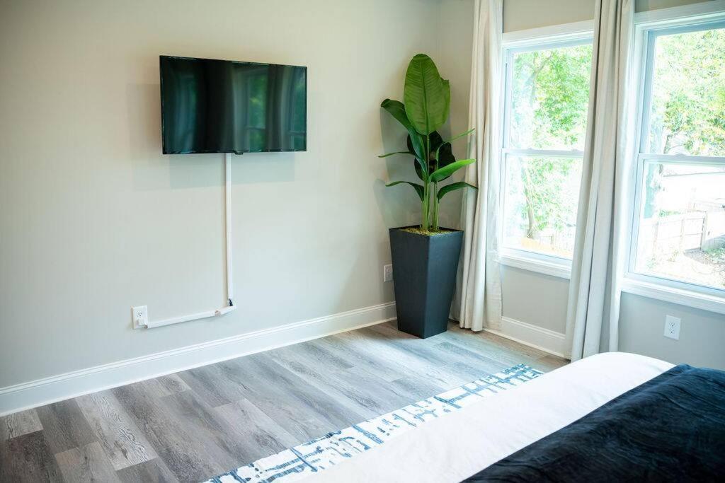 Brand New: Urban Oasis 5 Min From Mercedes Benz アトランタ エクステリア 写真